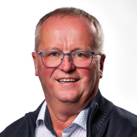 Porträtfoto Manfred Hornig